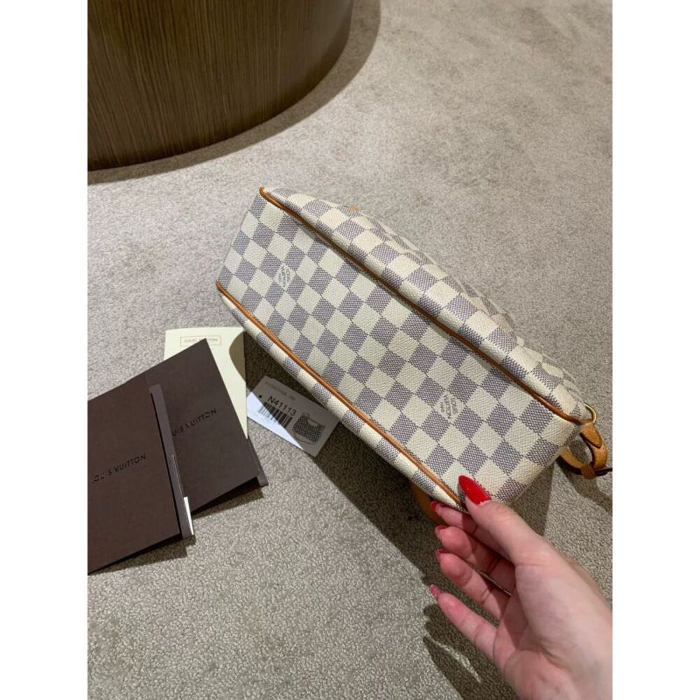 Louis Vuitton Women Pre-Loved Bag Very Good Condition - Picture 6 of 8